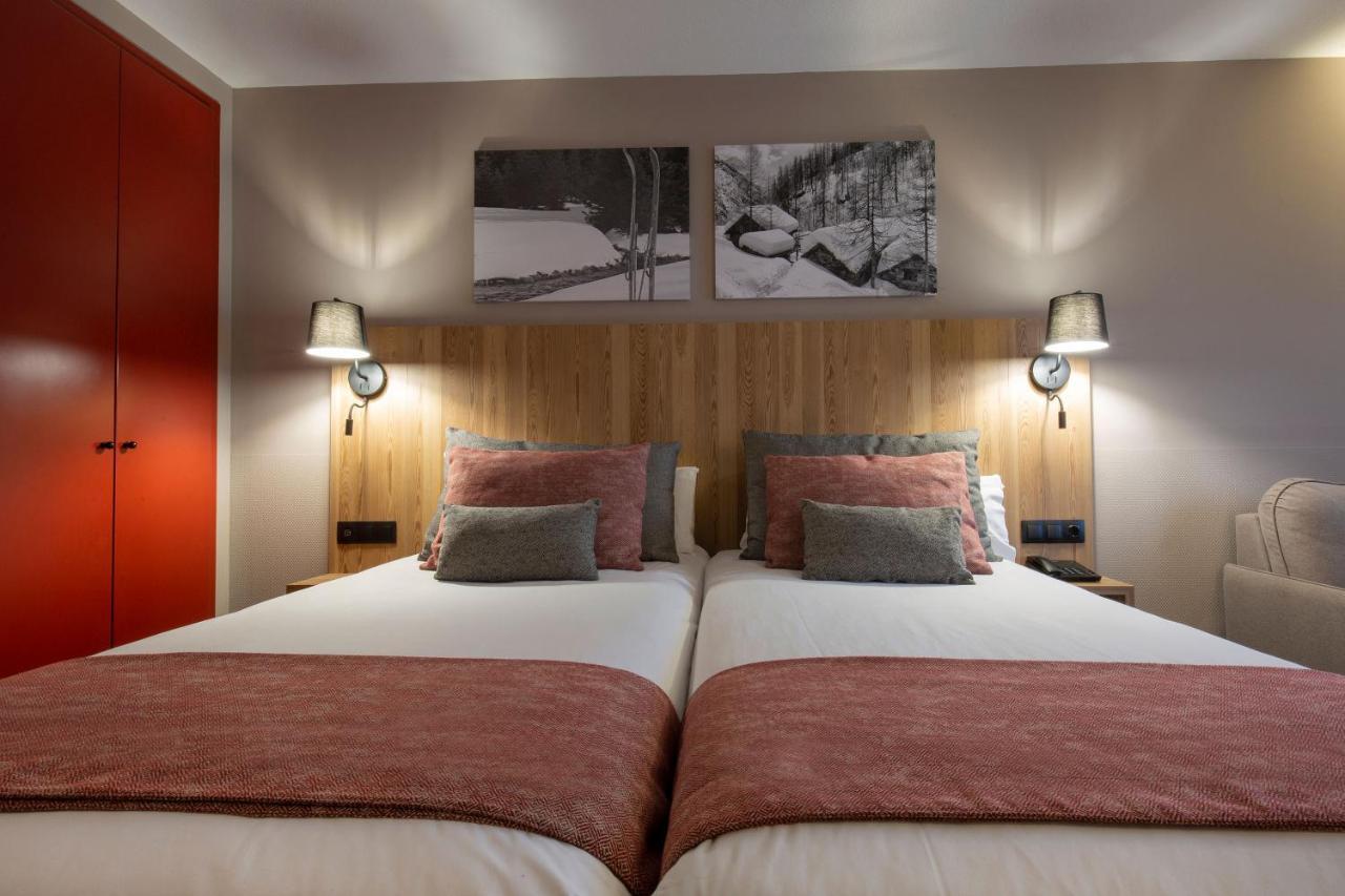 Grand Pas 4* Pas De La Casa